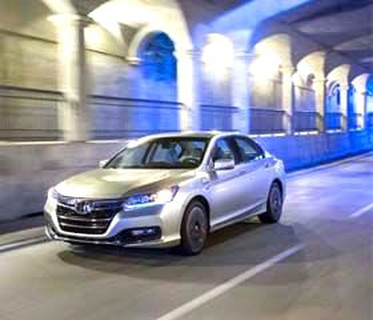 2014 Honda Accord Hibrit ile Tanışın
