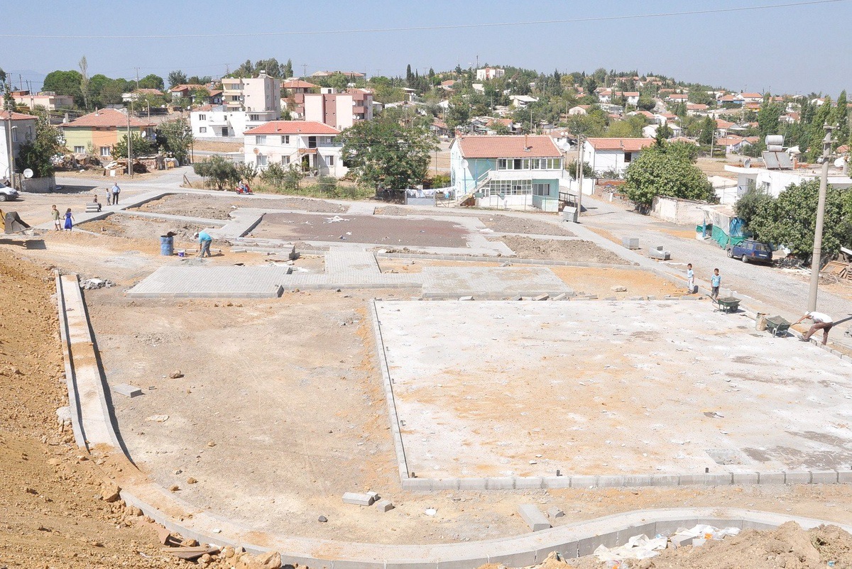 Aliağa Belediyesi Kente Yeni Yaşam Alanları Kazandırıyor