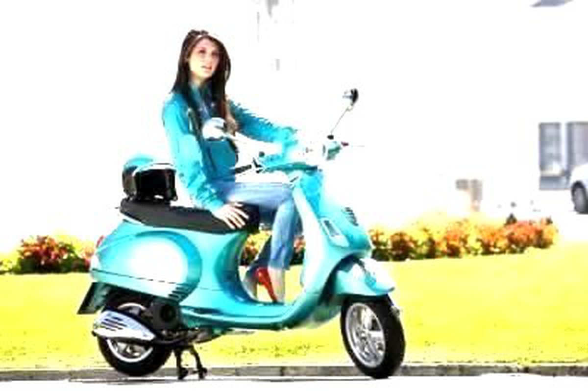 Vespa\'nın Yeni LX 150 Modeli Türkiye\'de