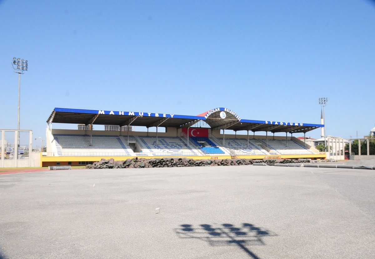 Bağcılar'a FIFA Standartlarında Stadyum