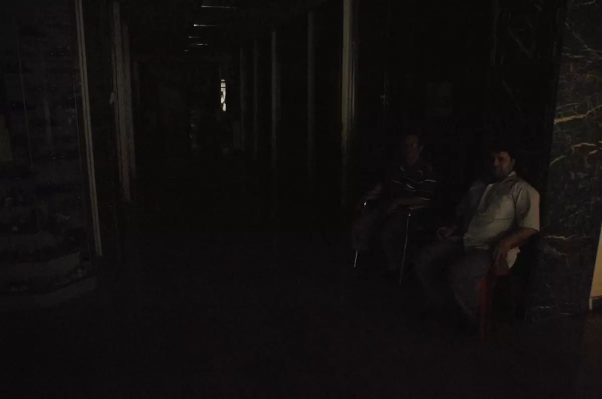 Balıkesir\'de Elektrik İsyanı