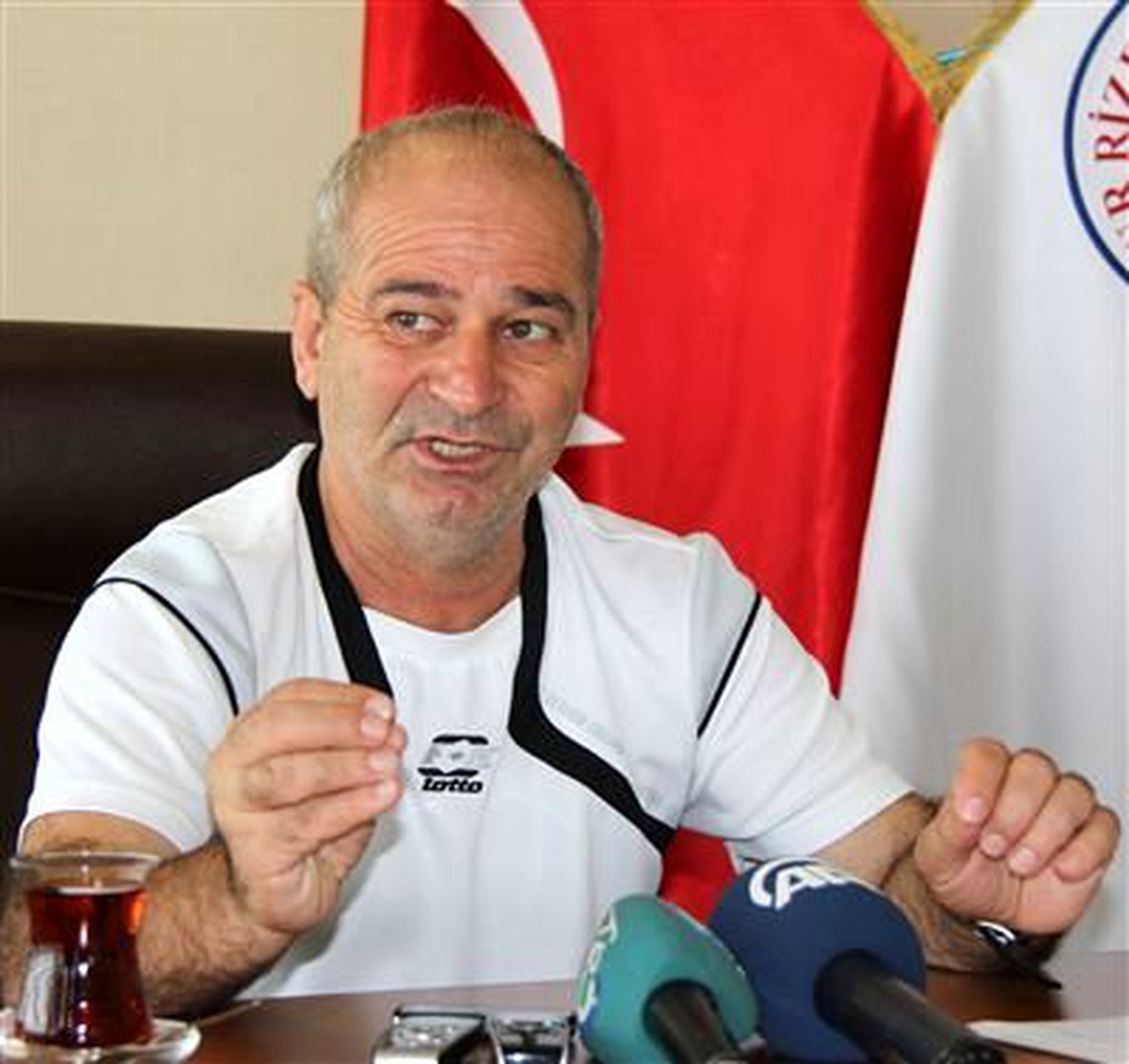Çaykur Rizespor Teknik Direktörü Korukır: "Ligin Favori Takımıyız"