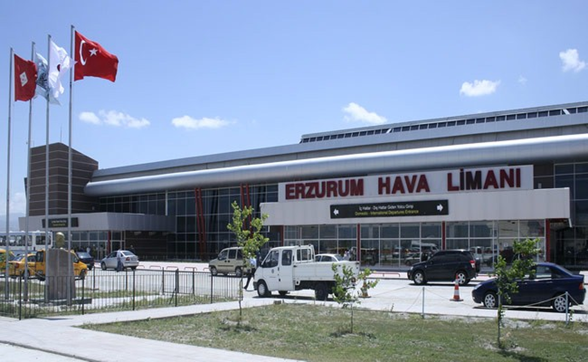 Erzurum Havalimanından Bu Yılın İlk 8 Ayında 4 Bin 763 İç Hat, 151\'de Dış Hat Olmak Üzere 4 Bin 914...