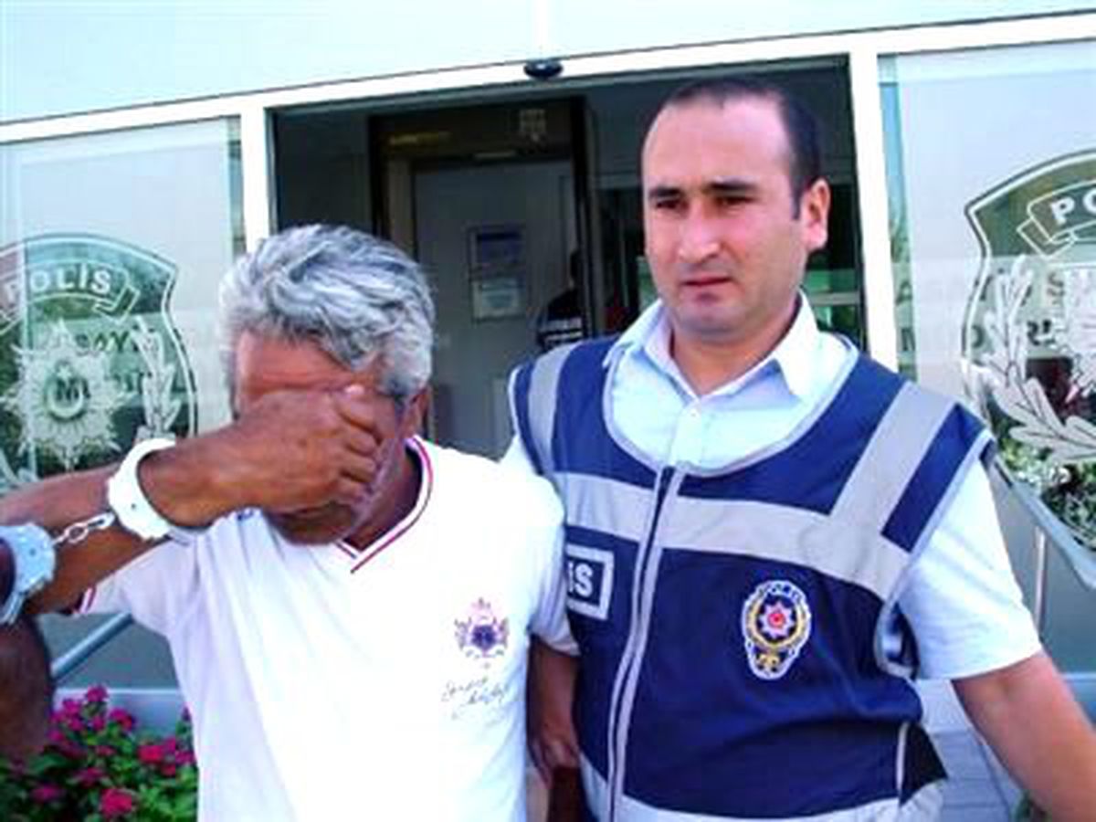 Kaçtığı Sevgilisi Onu Erkeklere Sattı