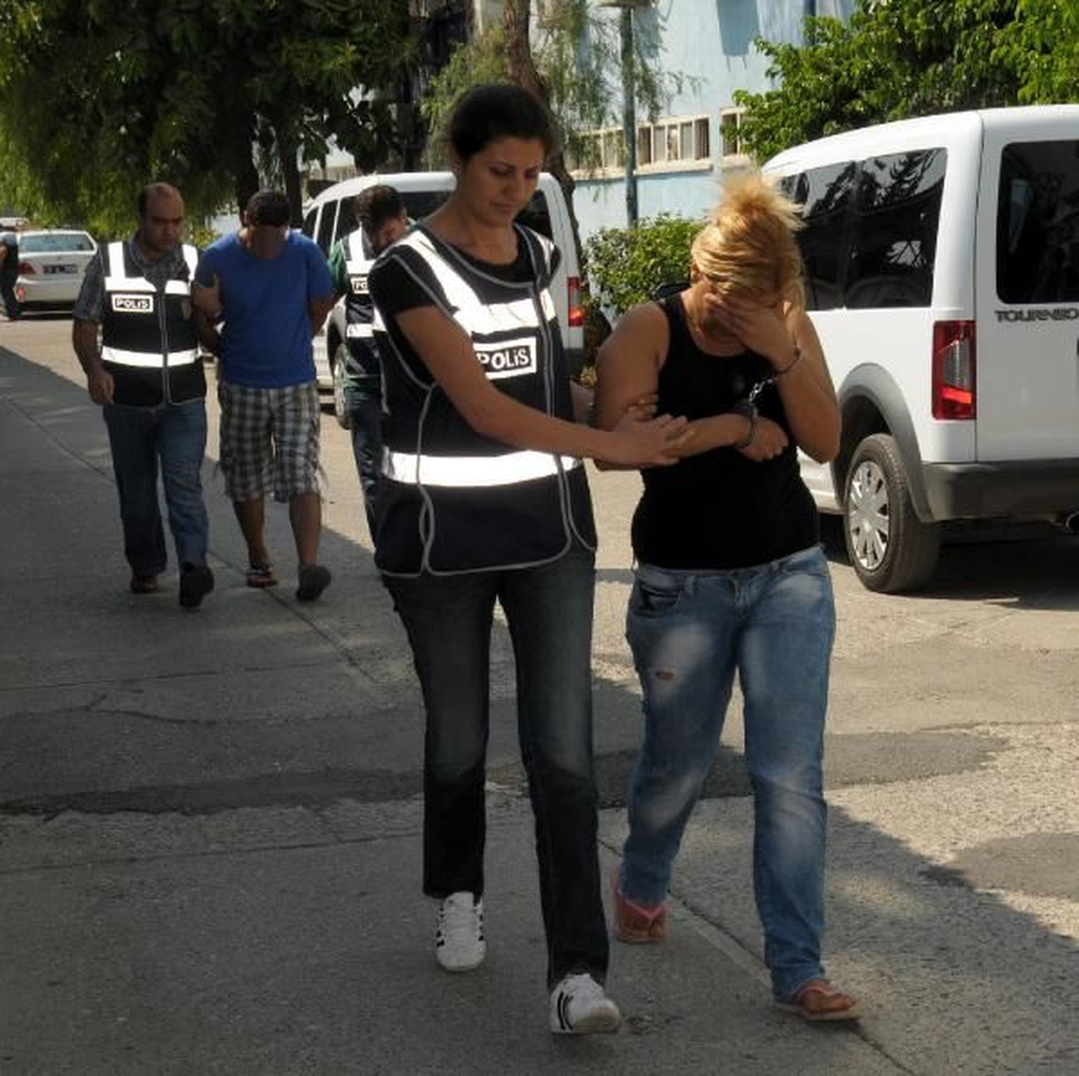 Kahvehanede Fuhuşun Şifresi: Okeye Dönen Var mı