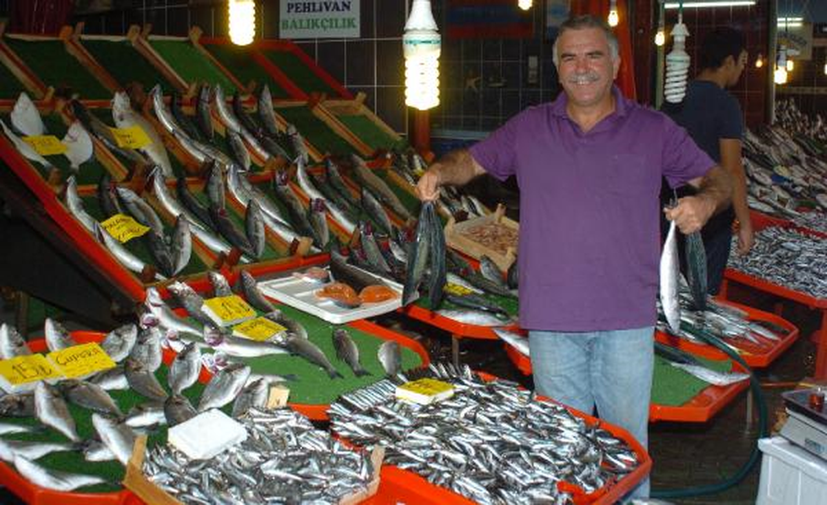 Karadeniz\'de Palamut Bolluğu Fiyatları Düşürdü