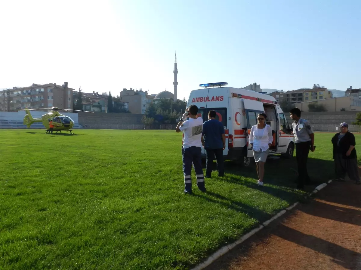 Küçük Muhammet Hava Ambulansı ile İzmir'e Sevkedildi