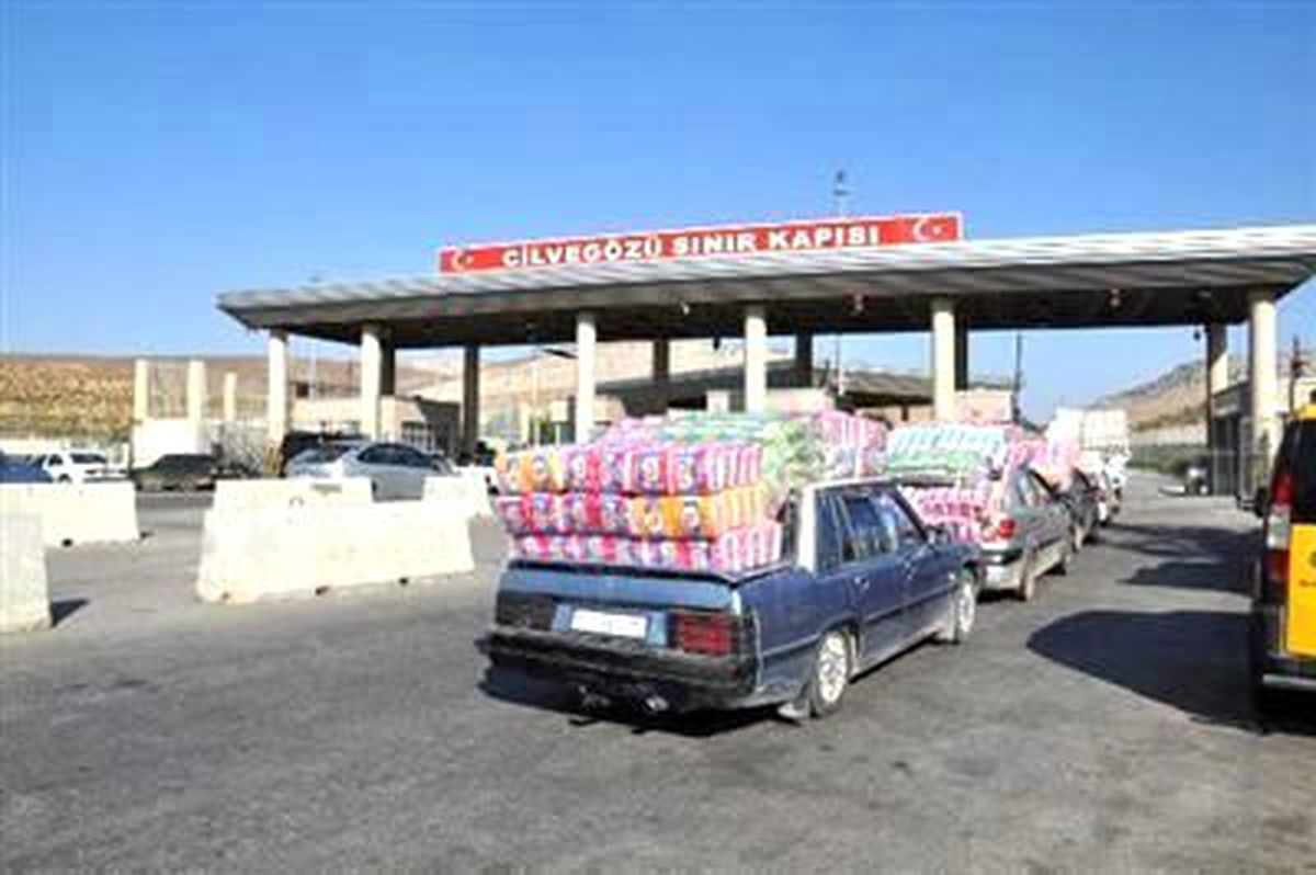 Suriyeliler Temel Gıda Sıkıntısını Türkiye\'den Gideriyor