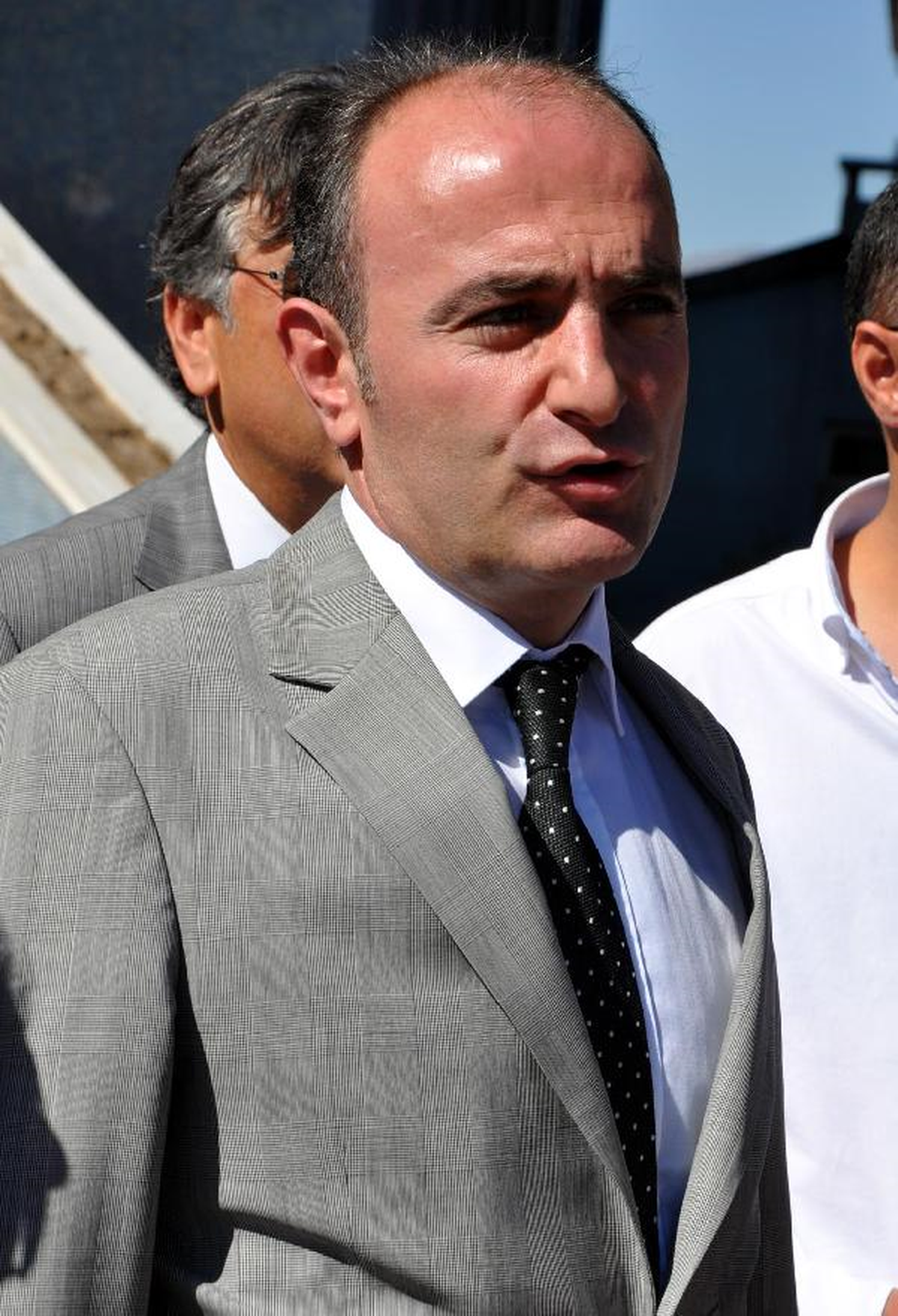 5 Koyun Kurban Edip, Sezon Açtılar