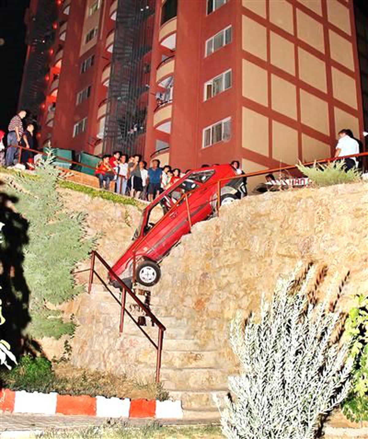 Acemi Sürücünün Hatası Az Kalsın Faciayla Sonuçlanacaktı