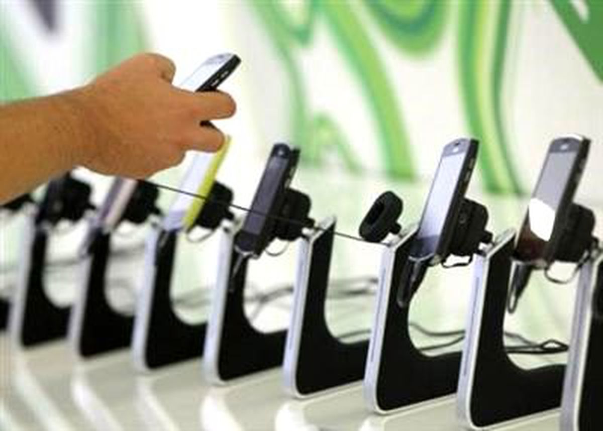 Akıllı Telefon Savaşlarından Nasıl Kar Edilir?