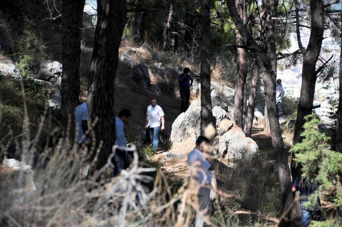 Alanya\'da \'Foça Operasyonu\'; PKK\'nın Cephaneliği Ele Geçti (2)