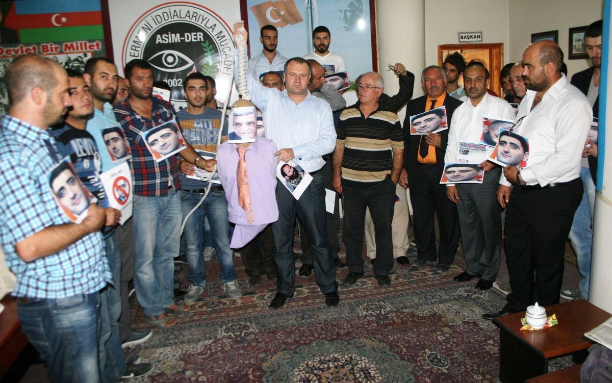 Asimder Asala'ya Meydan Okudu