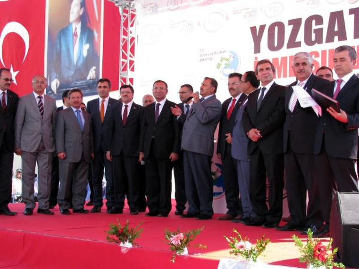 Bozdağ.Bakan Eroğlu\'nun Açıklaması ve Afyon Valisi\'nin Yaptığını Çarpıtmak Kimseye Fayda Sağlamaz...