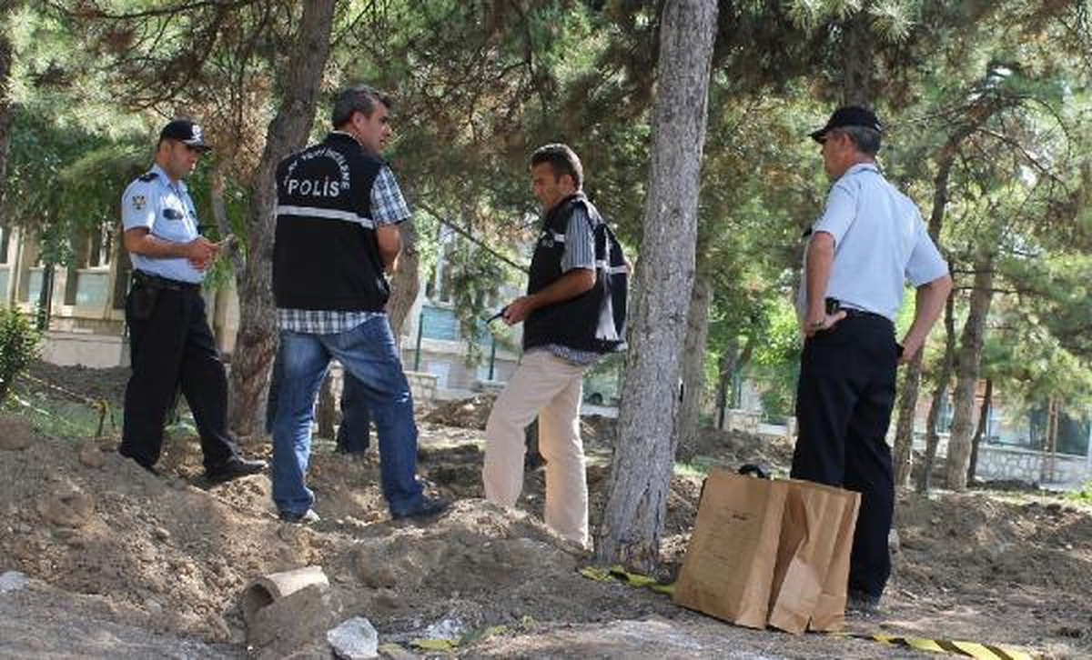 Çamlıktaki Kazıda İnsan Kemikleri Çıktı