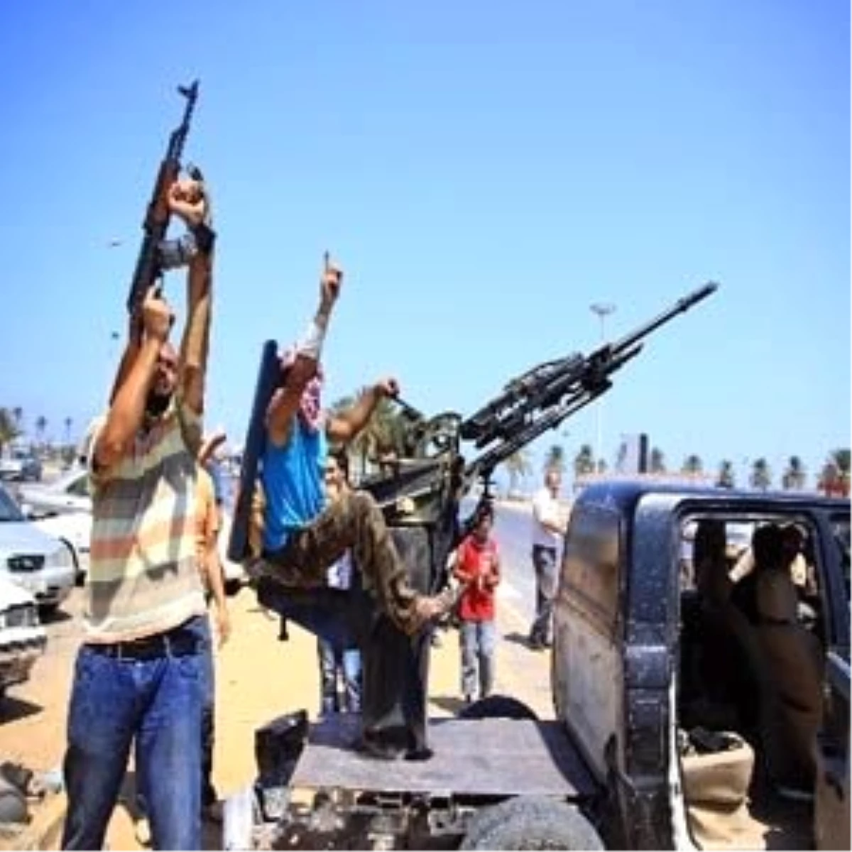 Libya\'da Çatışma: 3 Ölü