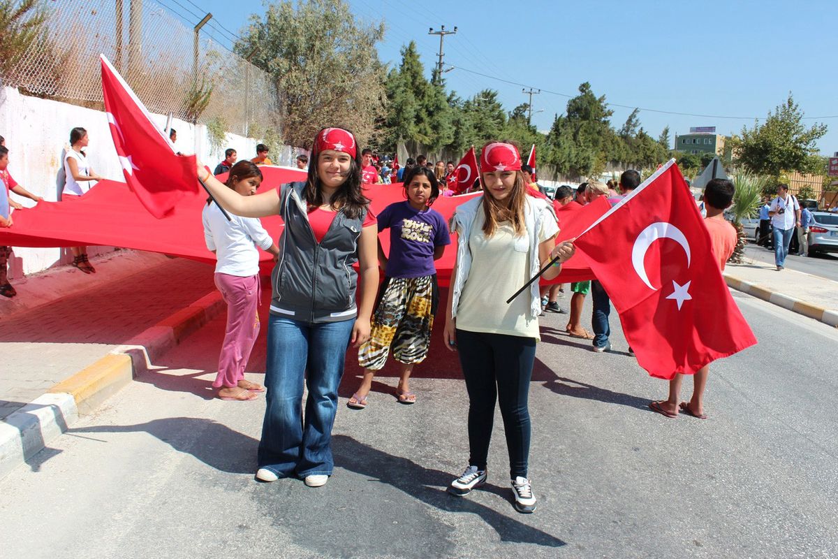 MHP Urla Örgütü\'nden "Teröre Hayır" Mitingi