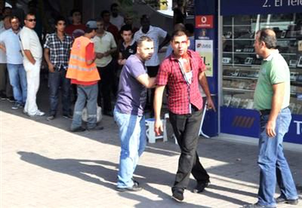 Otopark Kavgası Kanlı Bitti; 3 Yaralı, 4 Gözaltı