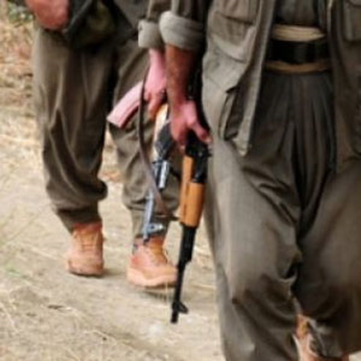 Pkk, Bitlis\'te 4 Korucuyu Kaçırıldı