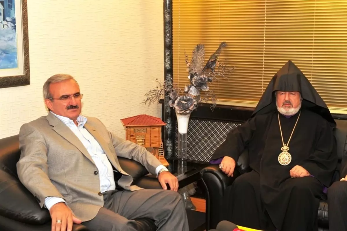 Van\'da Ermeni Ayini