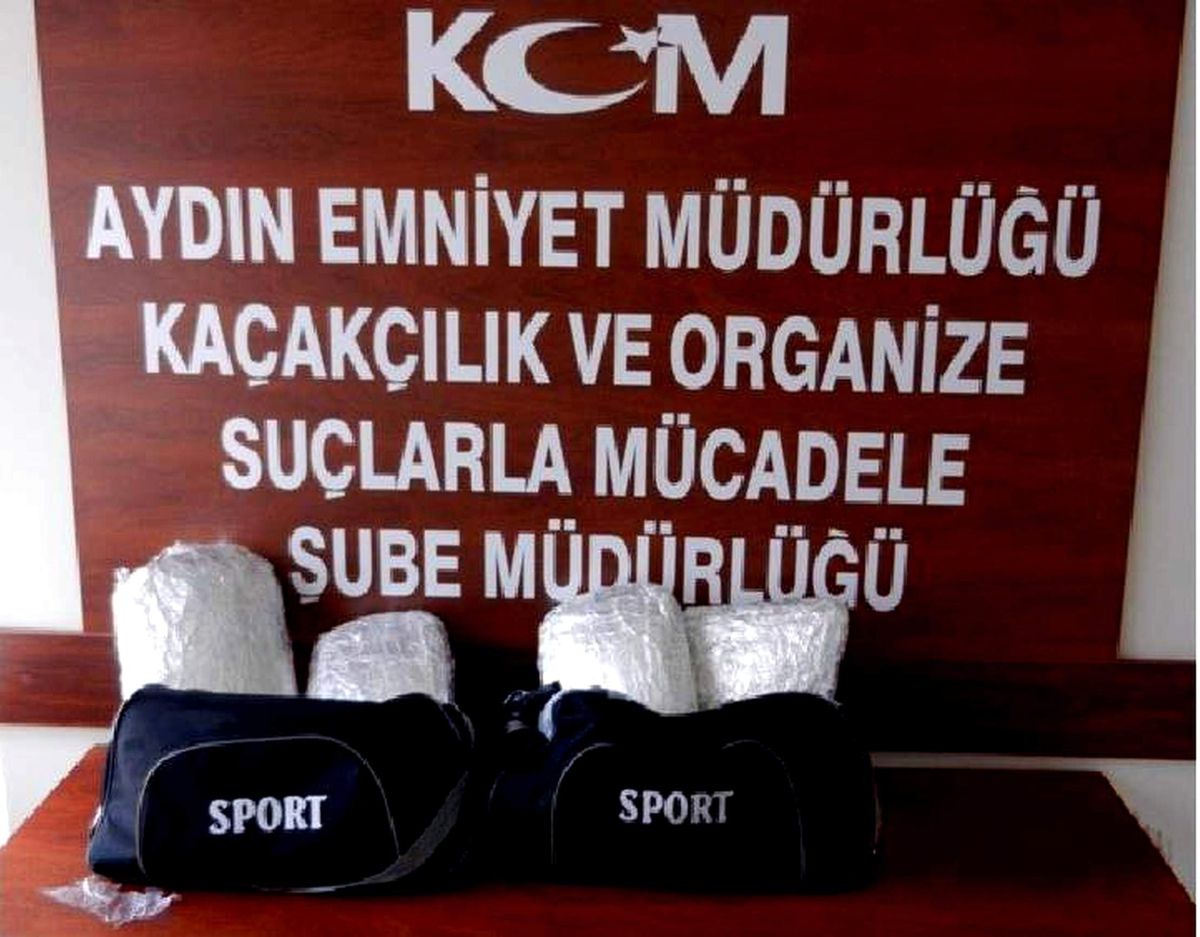 Yolcunun Çantasından 5,5 Kilo Esrar Çıktı