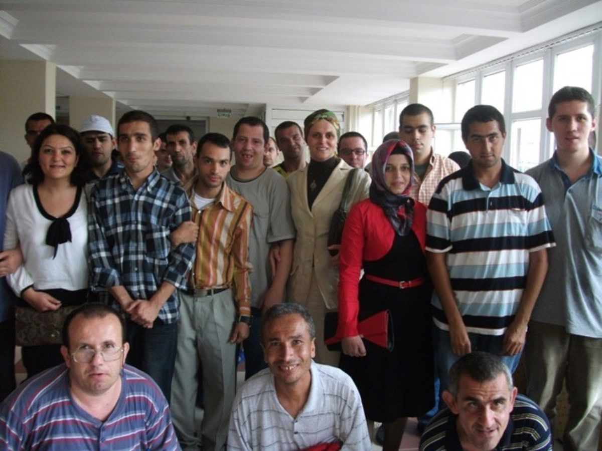 Zihinsel Engelli Yetişkinleri Merkezde Ziyaret Ettiler