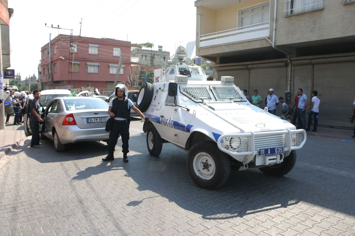 Adana\'da Silahlı Kavga: 1 Ölü, 7 Yaralı
