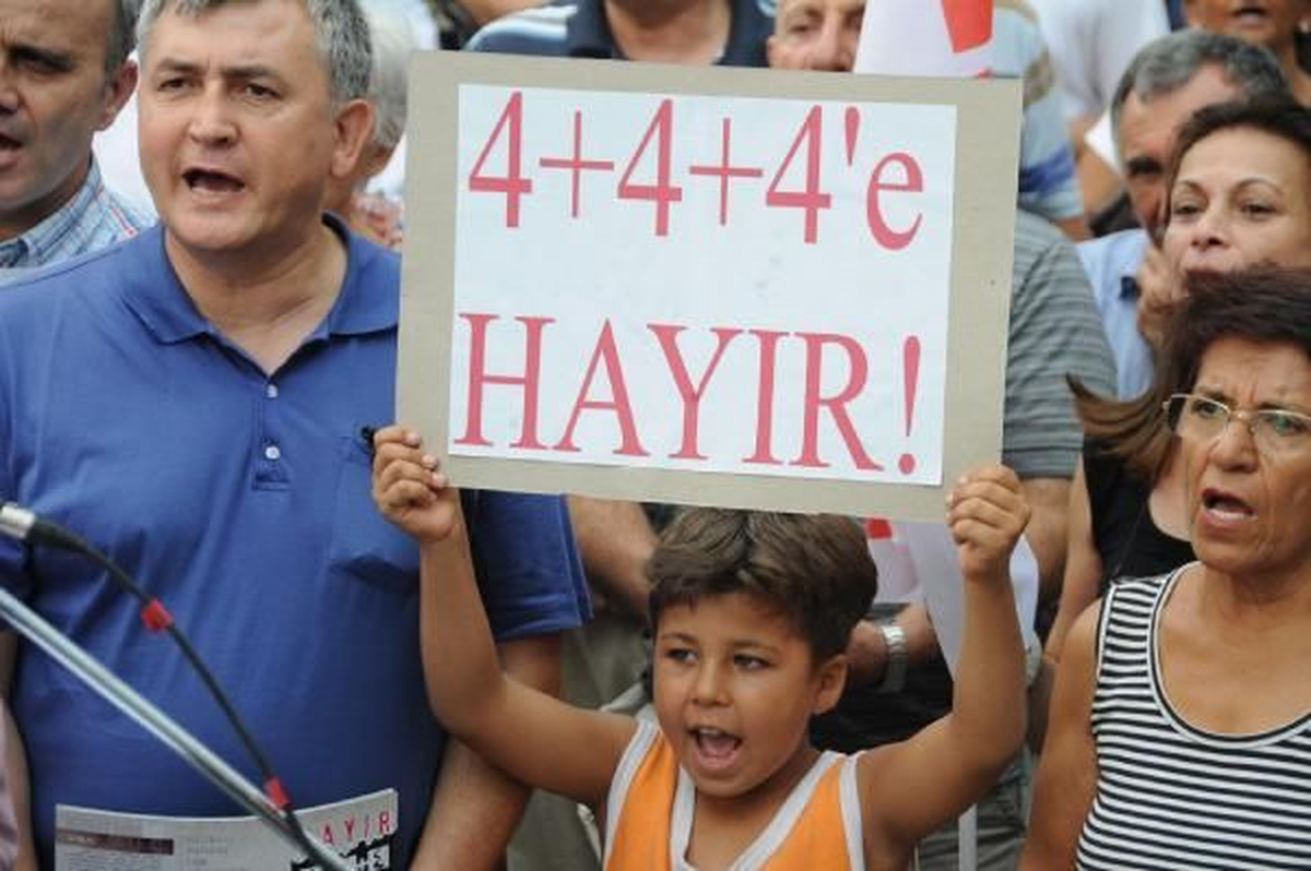 Bahçelievler\'de "4+4+4" Protestosu