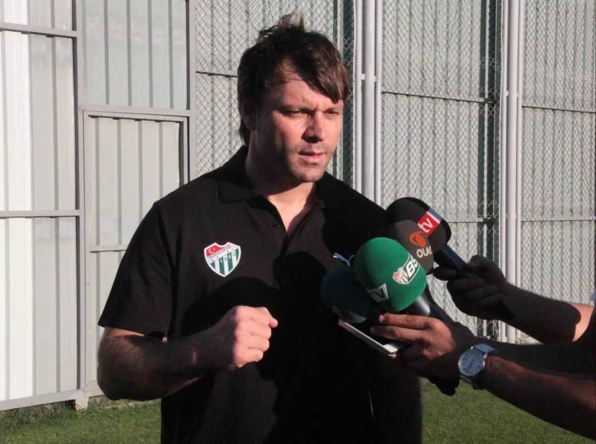 Bursaspor Teknik Direktörü Ertuğrul Sağlam: Karabükspor Maçıyla İyi Bir Çıkış Başlatmak İstiyoruz