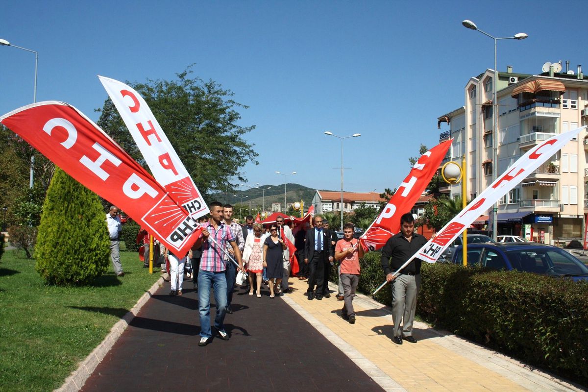 CHP\'nin Kuruluşunun 89. Yıl Dönümü Manyas\'ta Kutlandı