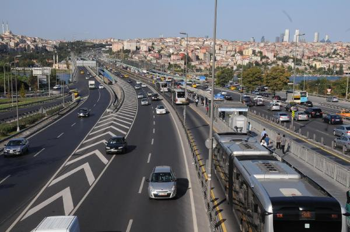 Haliç Köprüsü Trafiğe Açıldı