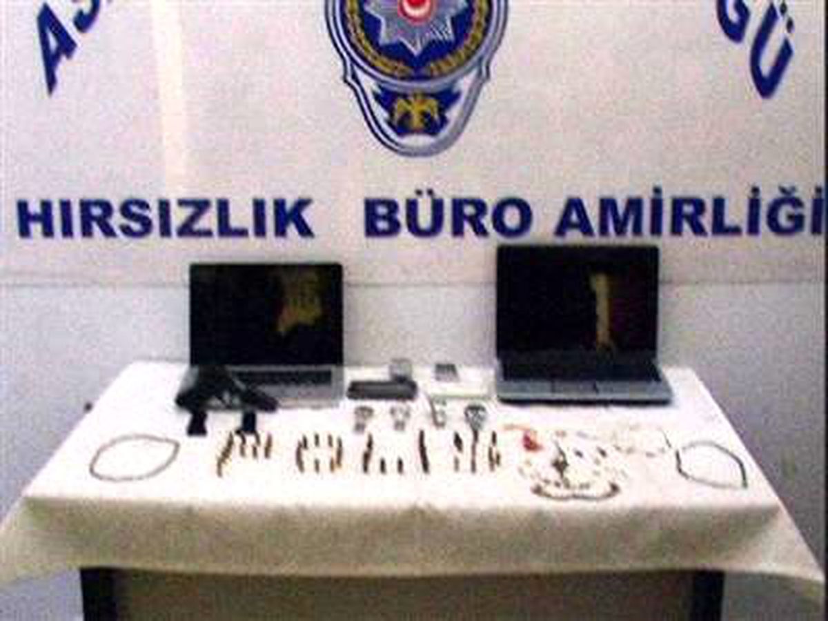 Hırsızlar Polisten Kaçamadı