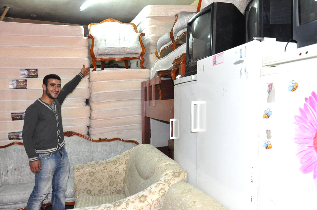 İkinci El Eşya Pazarında Öğrenci Hareketliliği