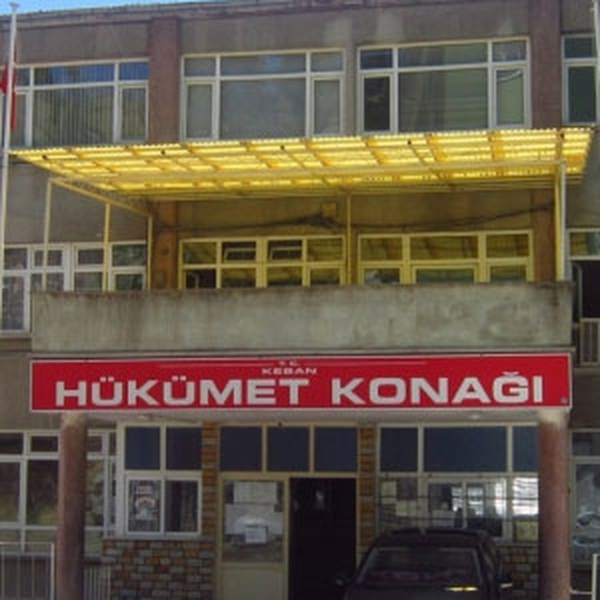 Keban Hükümet Konağı\'nda Onarım Çalışmaları