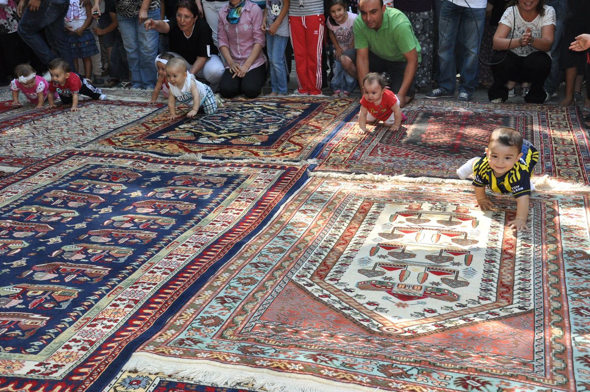 Kulalı Bebekler Yarıştı