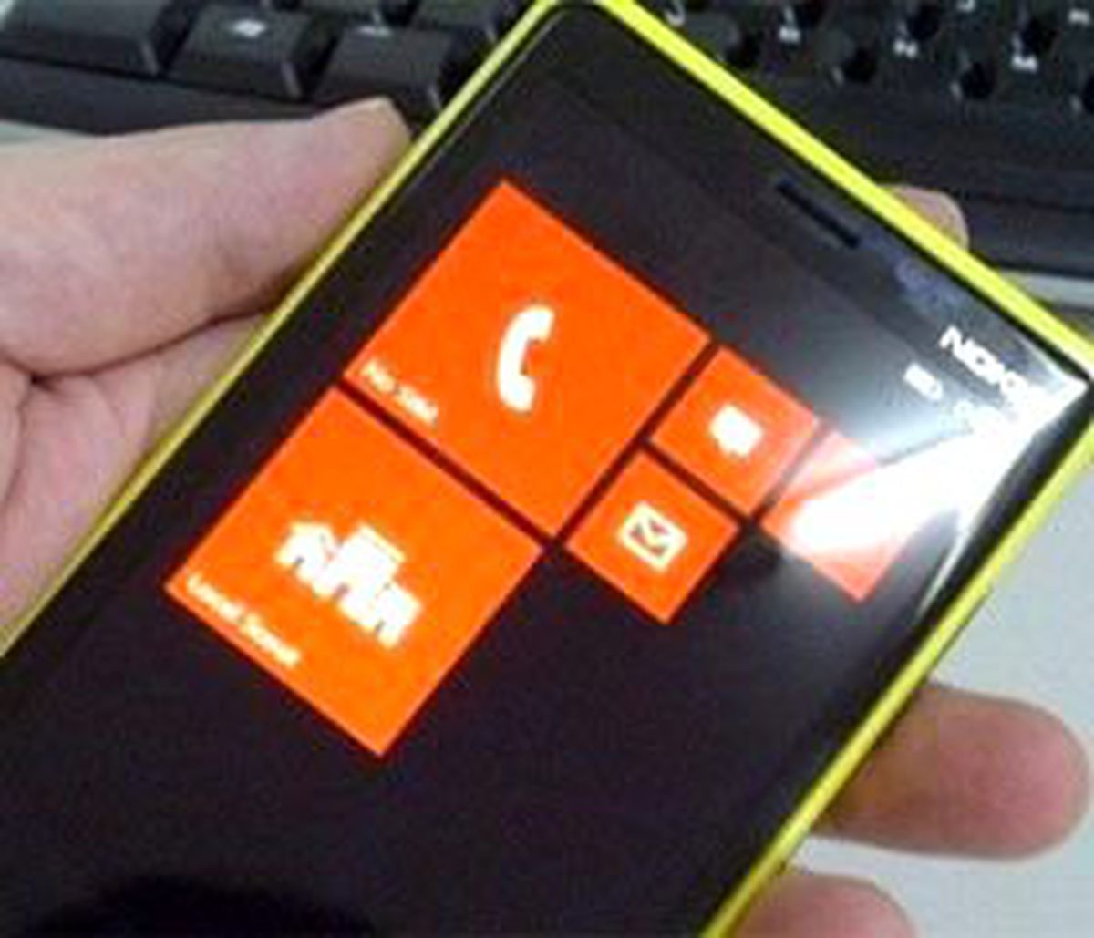 Nokia\'dan Windows Phone 8\'li Telefon