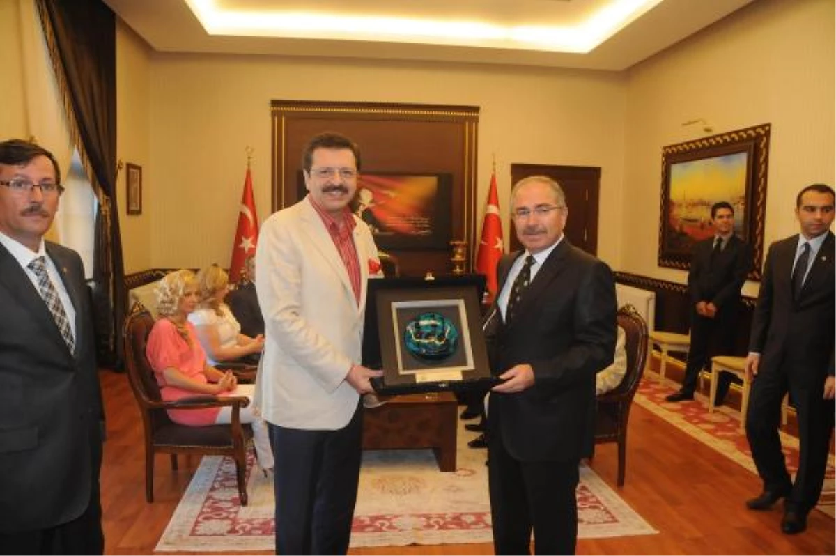 TOBB Başkanı Hisarcıklıoğlu: Dereköy Tır Trafiğine Açılmalı