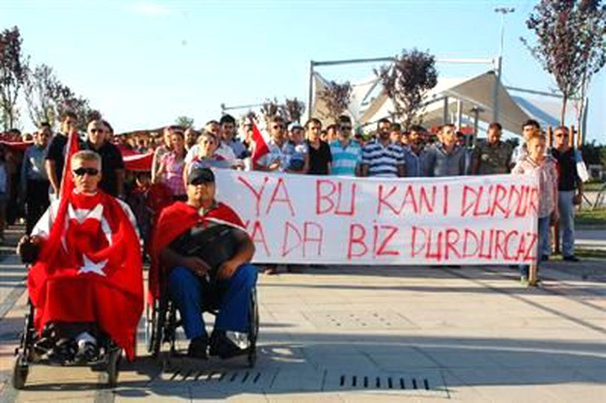 Yalova\'dan Teröre Lanet Yürüyüşü