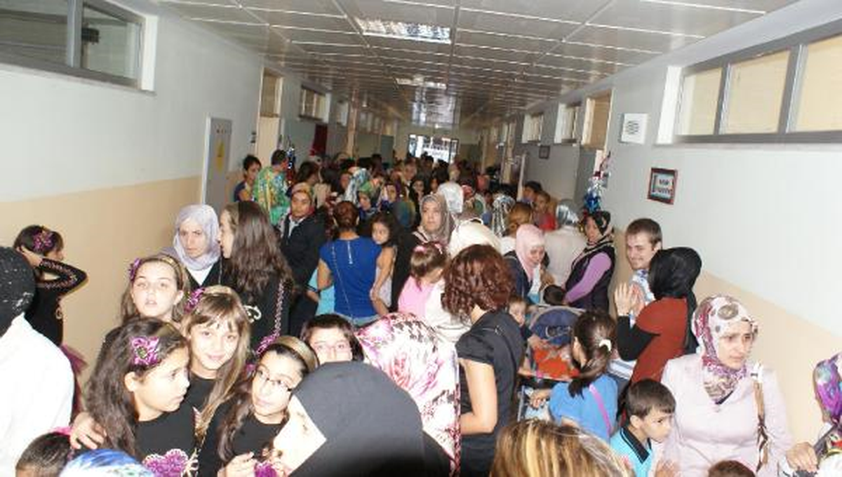 1. Sınıf ve Okul Öncesi Eğitim Öğrencileri İçin İlk Ders Zili Çaldı