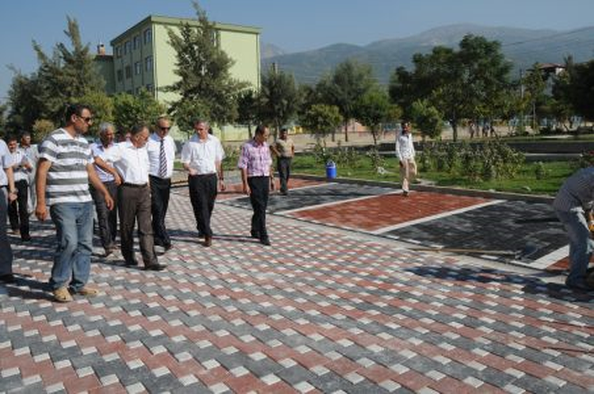 75. Yıl Mahallesi\'nde Hummalı Çalışma