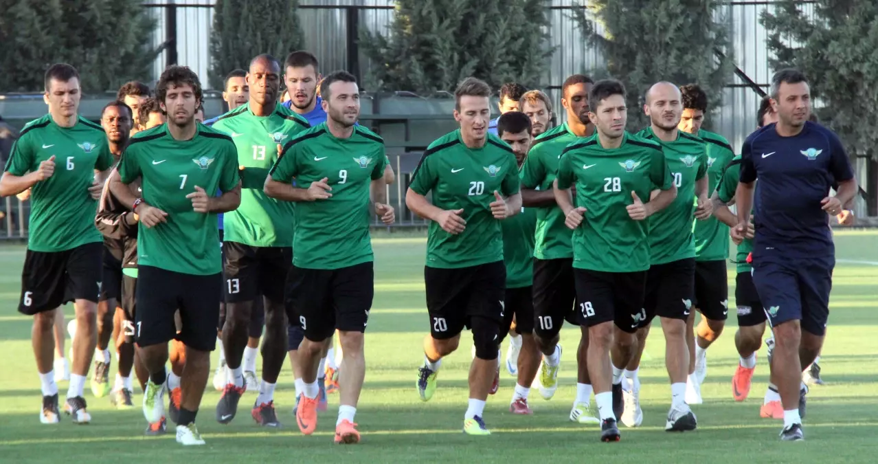 Akhisar Belediyespor, İstanbul Büyükşehir Belediyespor Maçı Hazırlıklarına Başladı