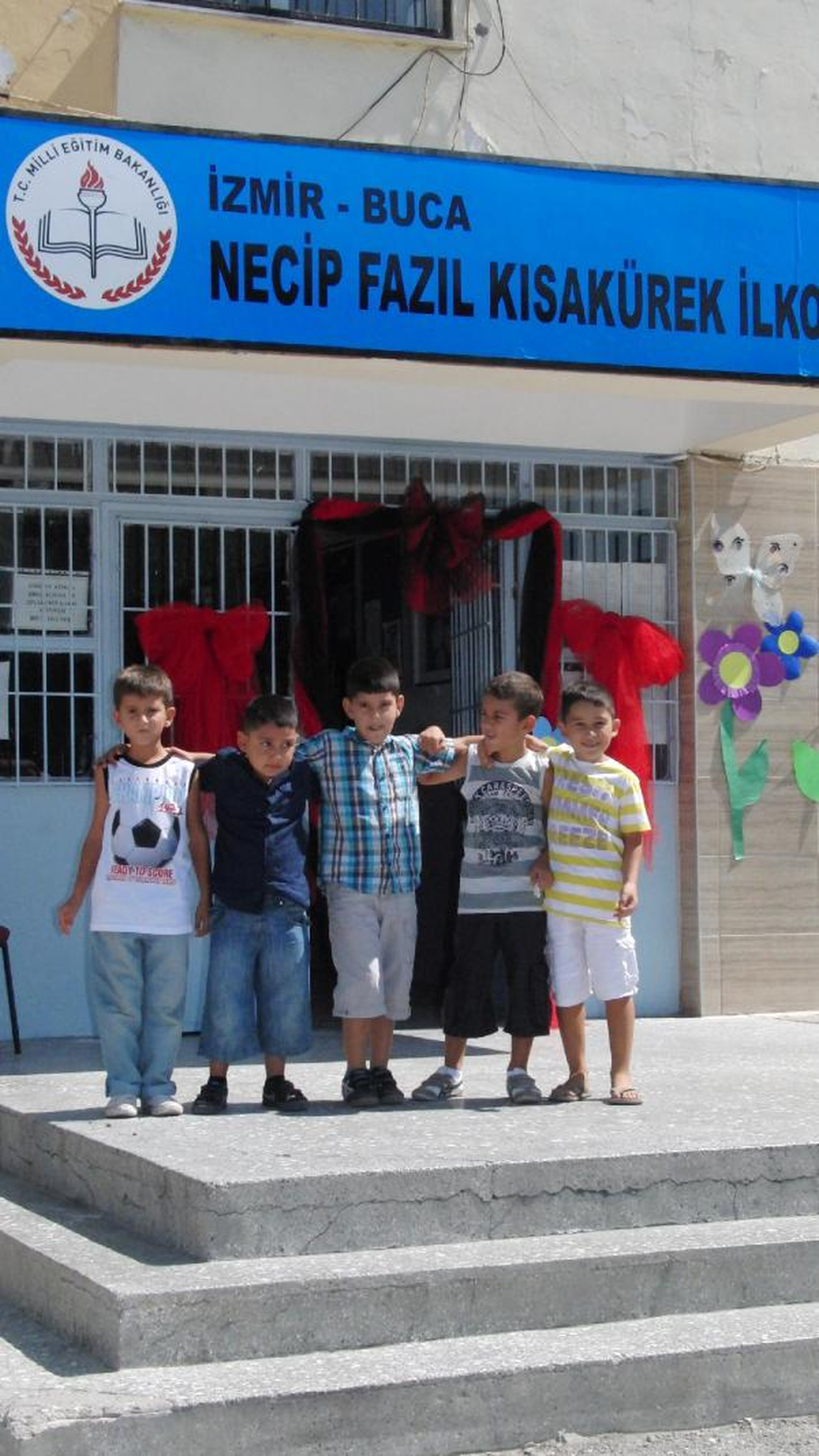 Derslik Yetmedi Okul Değişti, Veliler İsyan Etti