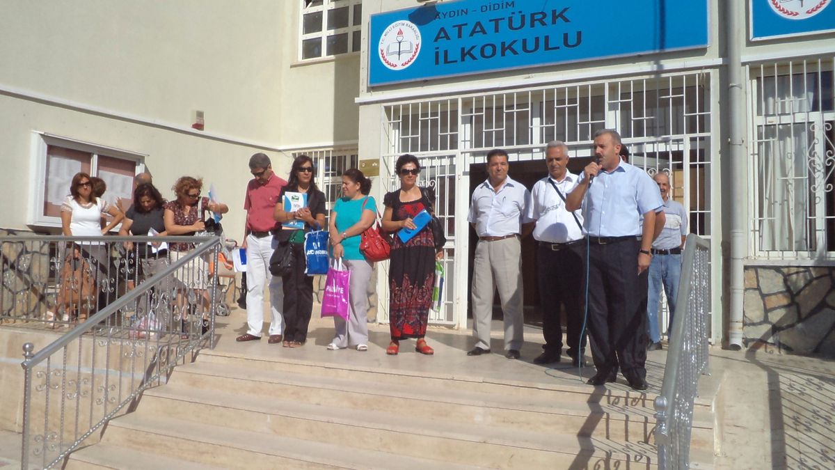 Didim\'de Mini Mini Birler Okula Başladı