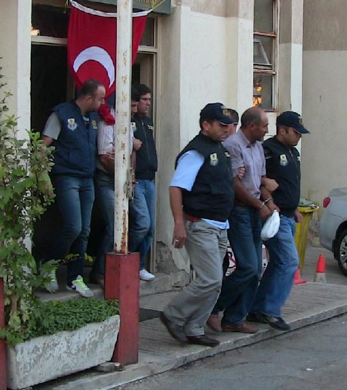 Foça Saldırısınında Bir Gözaltı Daha