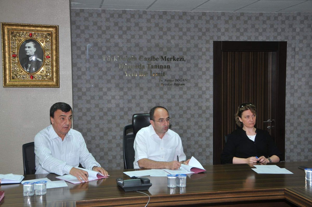 İzmit Belediyesi 7 Mülkünü Kiraya Verdi