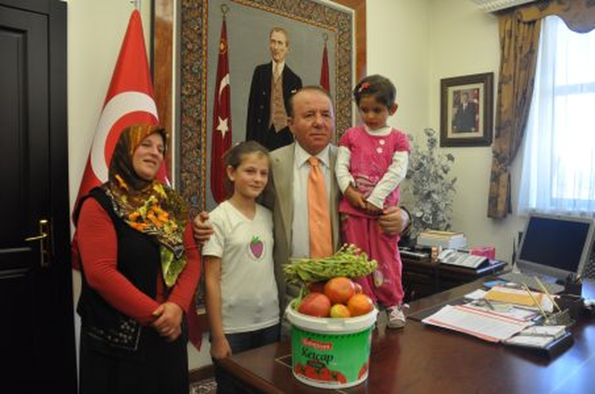 Kesim Kardeşlerden Vali Oğuz\'a Ziyaret