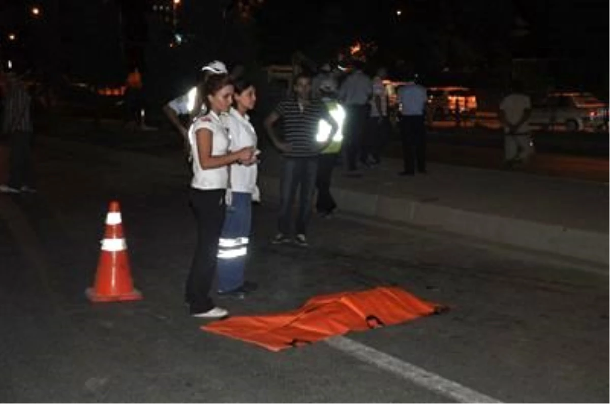 Malatya\'da Feci Kaza: 1 Ölü, 3 Yaralı