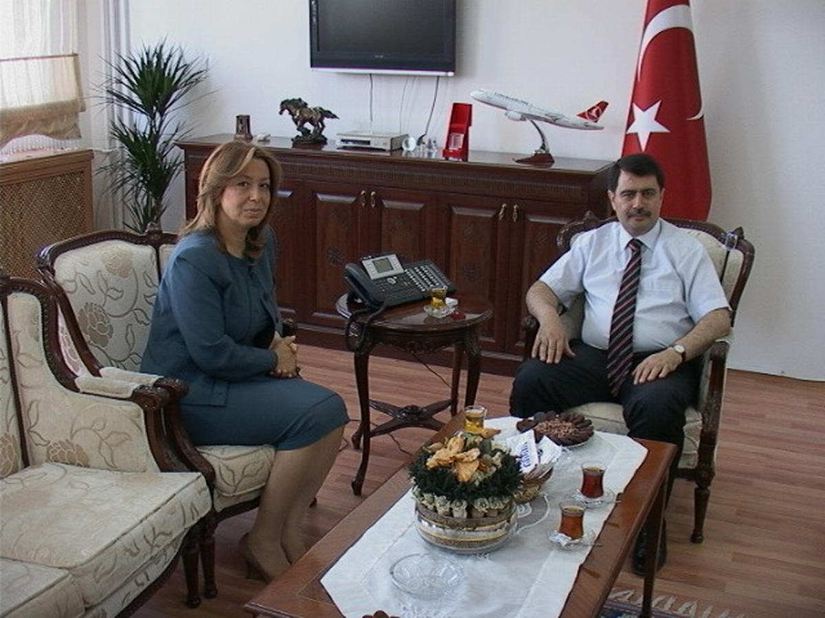 Milletvekili Çalık Vali Şahin\'i Ziyaret Etti