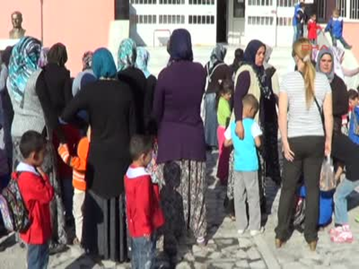 İlk Ders \'Bomba\' Eğitimi