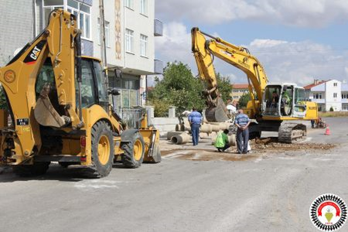 Pis Su Kanal Bağlama Çalışması